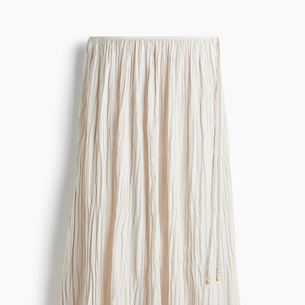 Elegant Cream Pleated Skirt